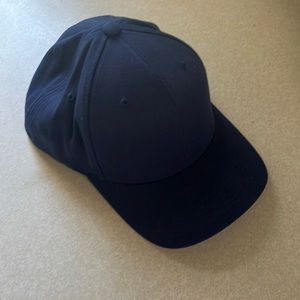 Blue FLEXFIT fitted hat. L-XL